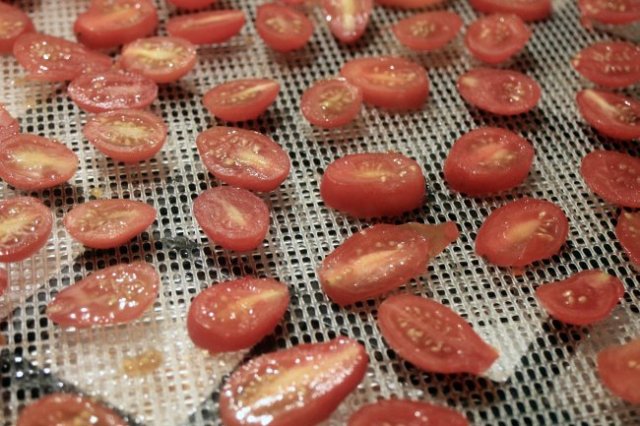 Tomatoes, grape tomatoes, recipe, dehydration