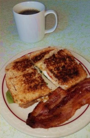 Carms restaurant, breakfast, egg sandwich
